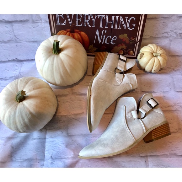 NEW Champagne Booties - Picture 2 of 8